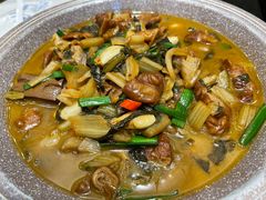 腌菜肥肠-香山湖家家宴(中山陵店)