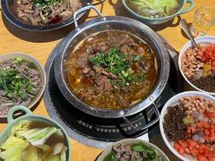 -大众跷脚牛肉馆·非遗传承单位(峨眉山店)