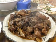 焖青头鸭-银峰农庄·特色烧鸡·鲜无花果浸鸡