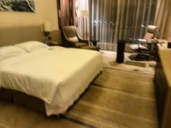 -广州花都皇冠假日酒店