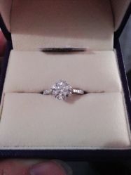 点击看大图 iphone_upload_pic-威德钻石-克拉钻大本营(南京东路店)