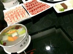 -南城十里潮汕鲜牛火锅·鲜虾生滚粥(融汇老商埠店)