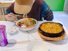 -丽丽三鲜螺蛳粉(田林路店)