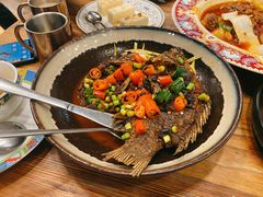 额河烤鱼-塔哈尔·新疆盛宴(城西银泰店)