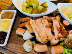 -LENBACH兰巴赫西餐啤酒坊(大连东港店)