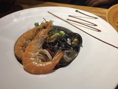 忌廉芝士海鲜墨鱼面-more than meow吴止猫主题餐厅(承德 中船汇店)