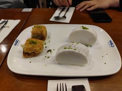 -MADO冰淇淋咖啡馆(淘金店)