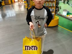 -m豆巧克力世界(上海世茂广场店)