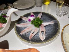 -墨居上隐·院子里火锅(峨眉店)