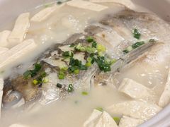鱼头汤-胡老三家土菜馆·老店地方特色菜·招牌茅山地锅老鹅