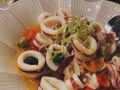 快炒新鲜鱿鱼陪蒜片-Bistro Les Lilas丁香花小酒馆