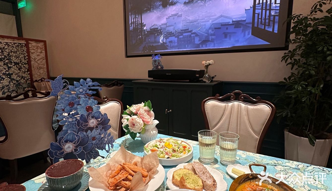 郑州东区吃到的漂亮饭！氛围感约会餐厅+