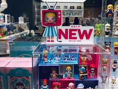 -泡泡玛特POPMART(世豪广场店)
