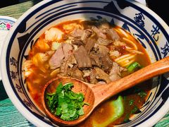 -鑫花溪牛肉米粉(东环大润发店)