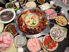 -洞亭火锅(防空洞总店)
