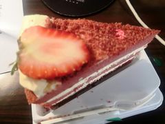 -爱达乐面包生日蛋糕(旭海时代广场店)