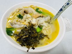 招牌黄鱼面-明呈黄鱼面馆(斜土路店)