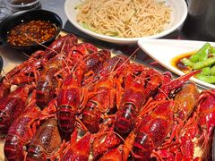 -肥肥虾庄·金牌油焖大虾(汉口城市广场店)