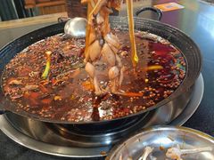 -鸿顺老铁锅美蛙鱼府(解放碑店)