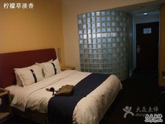 android_upload_pic-上海浦东假日酒店