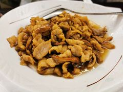 冰鲜美味牛肝菌-蔼若春.传承三十年云南菜(金碧公园店)