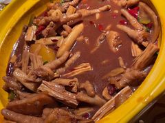 -多嘴超级肉蟹煲(杉杉国潮主题店)