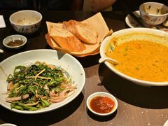 -大头虾越式风味餐厅(光明广场店)