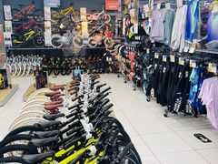 -迪卡侬(高新万达店)