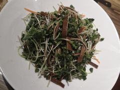 豆皮拌萝卜苗-聚缘堂·海鲜私房菜(松岭路店)