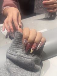 -丽心自助美甲美睫