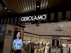 -砂之船奥莱(南京江宁店)