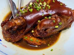 红烧肘子-青岛美食鲁菜大酒店