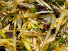 老虎菜-灶座小锅烀饼·铁锅炖(道里店)
