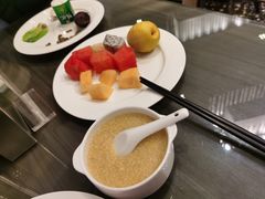 -上海滴水湖皇冠假日酒店