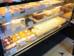 -红宝石·鲜奶小方·海派西点房(金杨店)