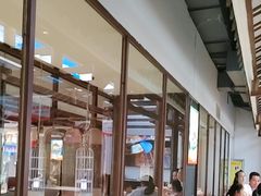 -阿瓦山寨·湘菜现炒·剁椒鱼头王(咸阳总店)