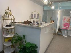 -YooMee优美智能科技美肤机构