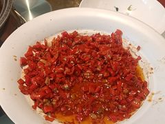 -阿瓦山寨·湘菜现炒·剁椒鱼头王(咸阳总店)
