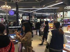 -日上免税店(三径路t3店)