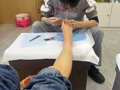 -郑远元专业修脚房(国顺东路店)