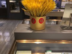 -宏宇眼镜蔡司依视路折扣店(兆佳眼镜城店)