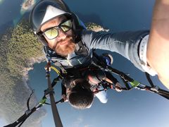 -费特希耶滑翔伞