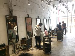 点击看大图 -JOY Hair salon