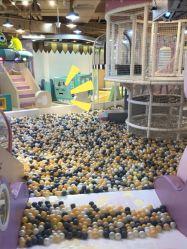 -多多淘儿童体验中心(重庆来福士店)