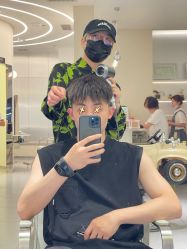 -PE SALON