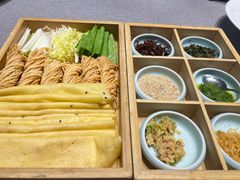 -鹊华居·地道鲁菜·海鲜·融合味(大明湖店)