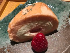 草莓和风卷-松涛日本料理