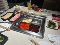 -海底捞火锅鲜切牛肉主题店(长寿路店)