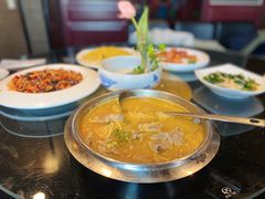 酸汤肥牛-老牌坊鲁菜名店(美莲广场店)