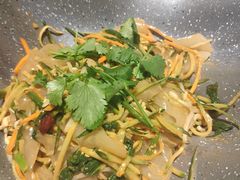 -95号酱骨·一块豆腐(展春园西路店)